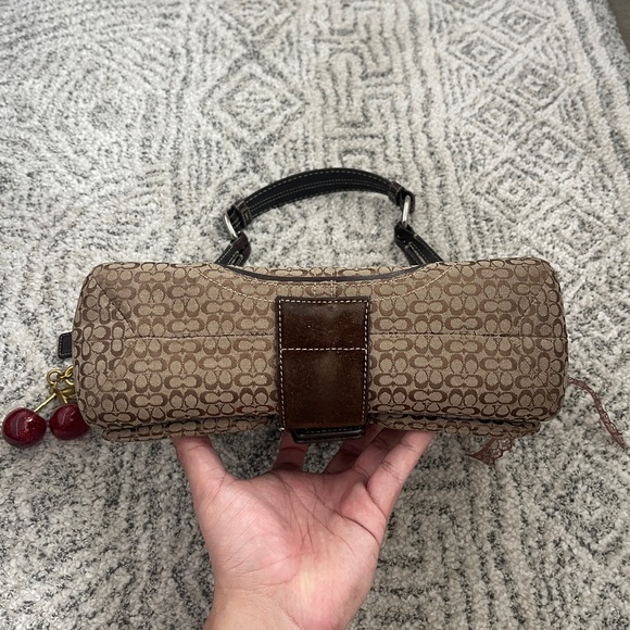 SOLD! - Picture 5 of 6